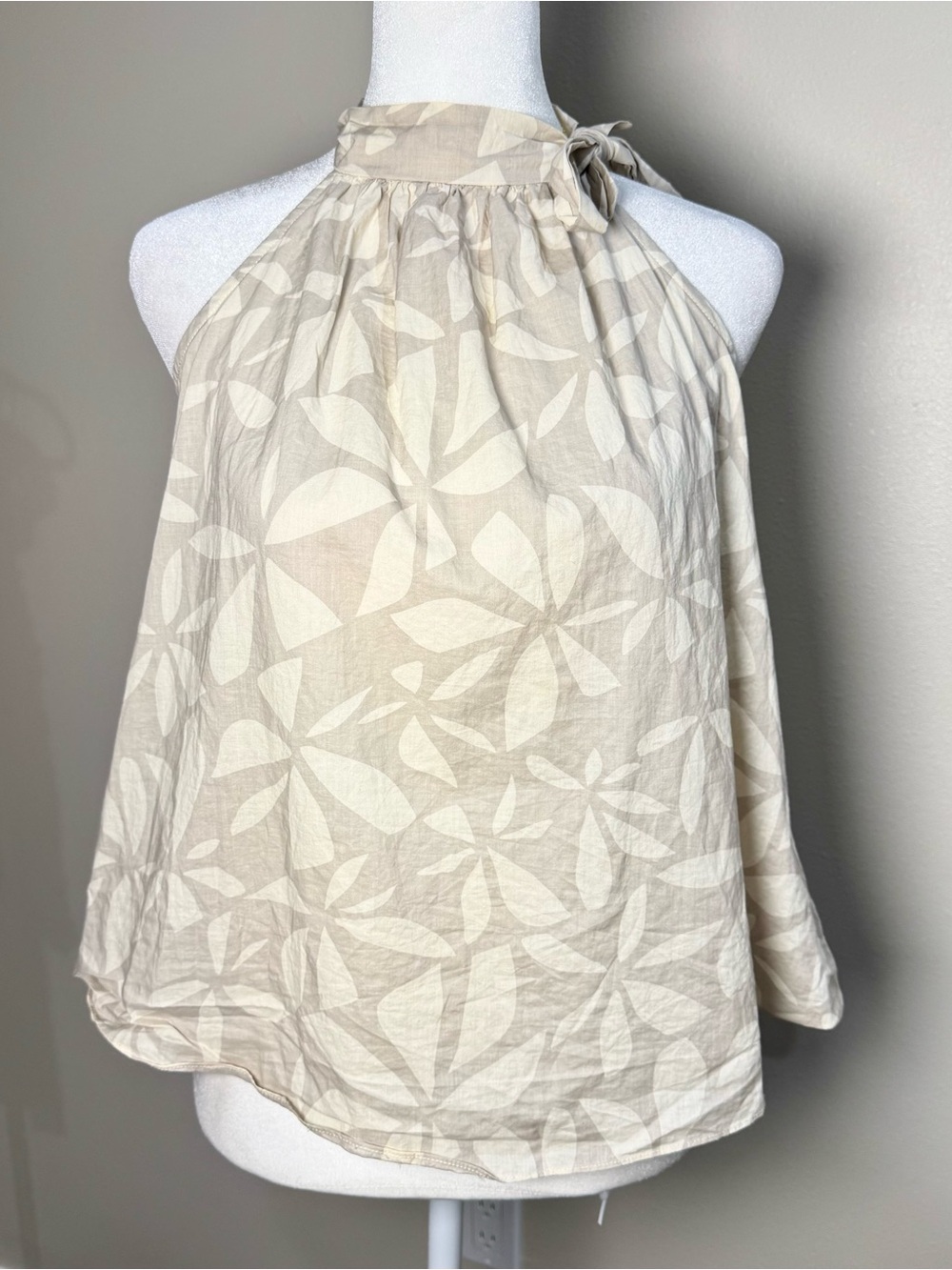 Halter Neck Floral Print Women's Small Summer Chic Minimalist Cream Top